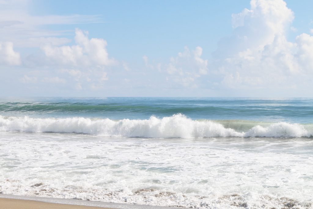 waves crashing